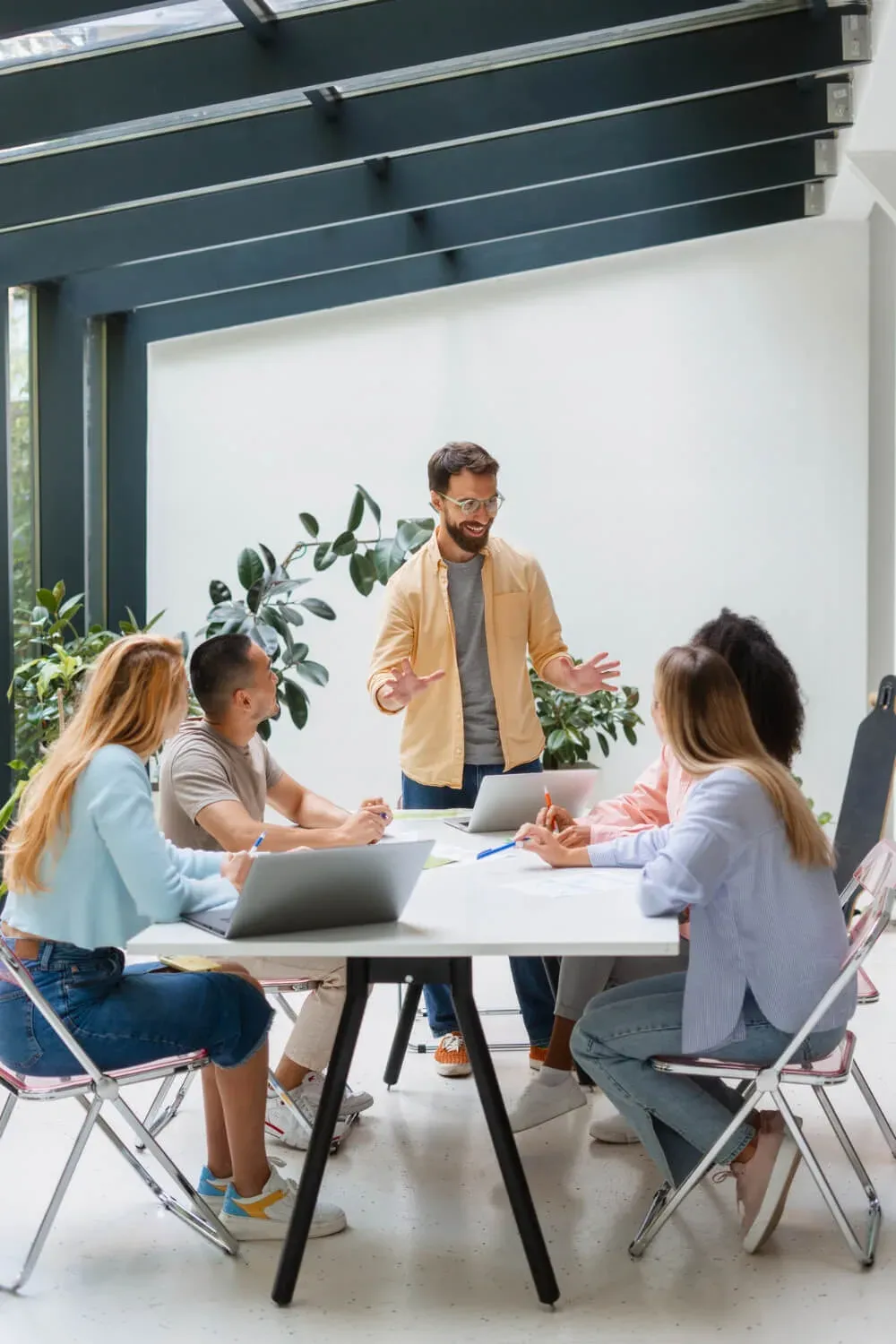 General Manager digital agency commercial strategy